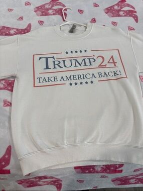 Trump 24 - Gildan White Heavy Blend Crewneck Sweatshirt